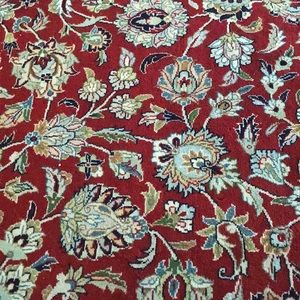 Meet your Posher, Chloe